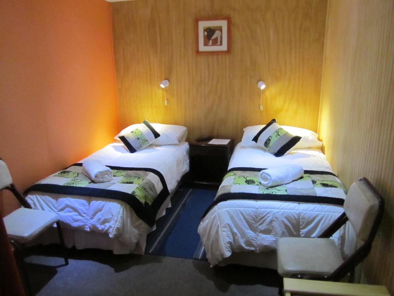 Hotel Patagonia Swiss House Puerto Natales Esterno foto
